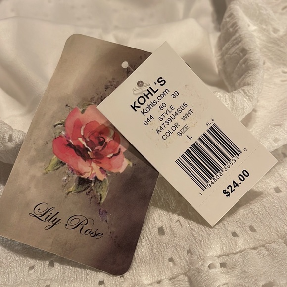 White eyelet skirt NWT size L - Picture 10 of 10